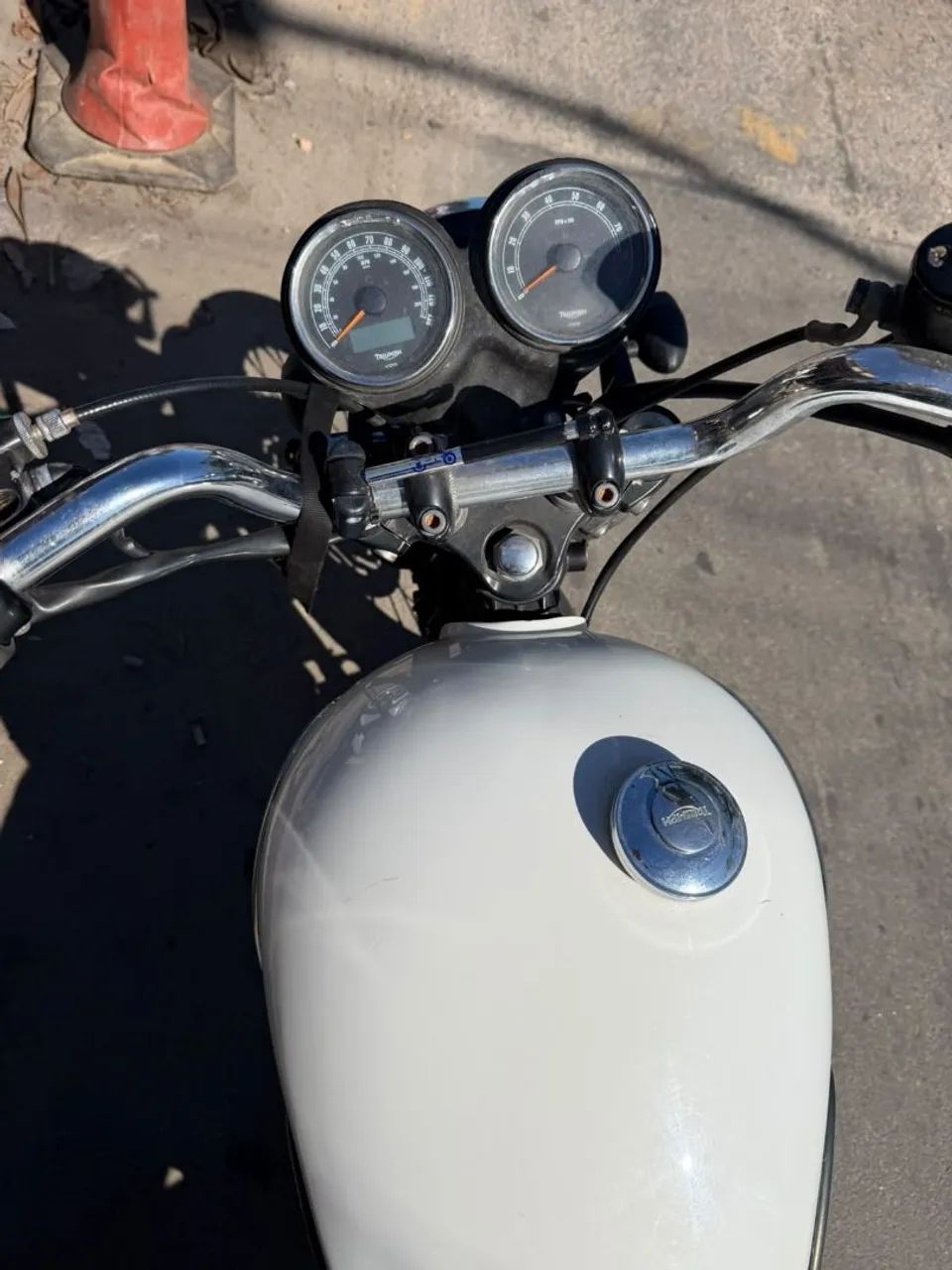 Triumph Bonevile T100 Customizada - Foto 3