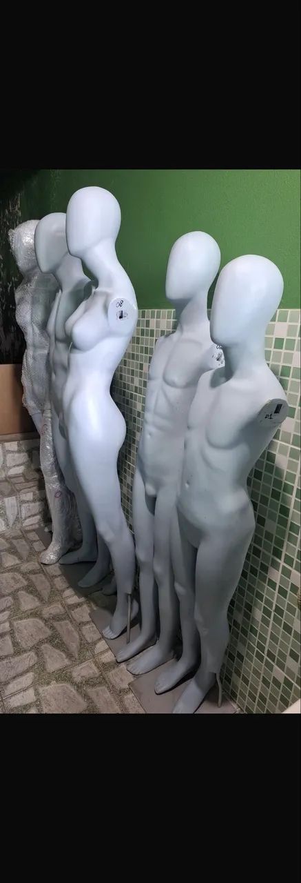 MANEQUIM FIBRA MASCULINO + BASE  - Foto 4