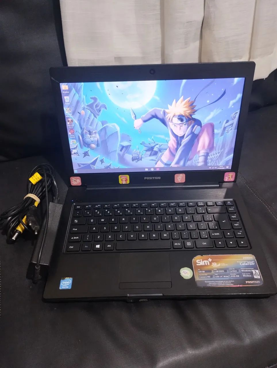 Notebook 4GB RAM, Intel,320GB de HD