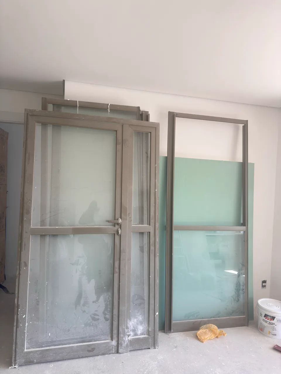 Conjunto de portas  - Foto 2