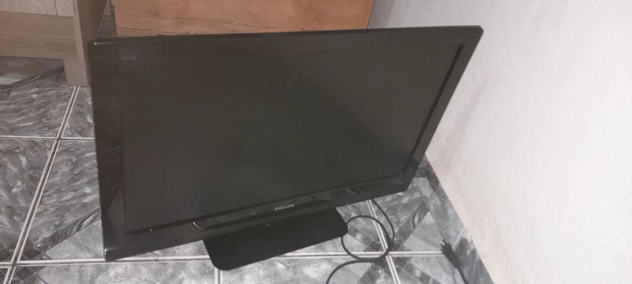 VENDO TV Philips  de 24 polegadas.  Ótimo estado.  - Foto 2