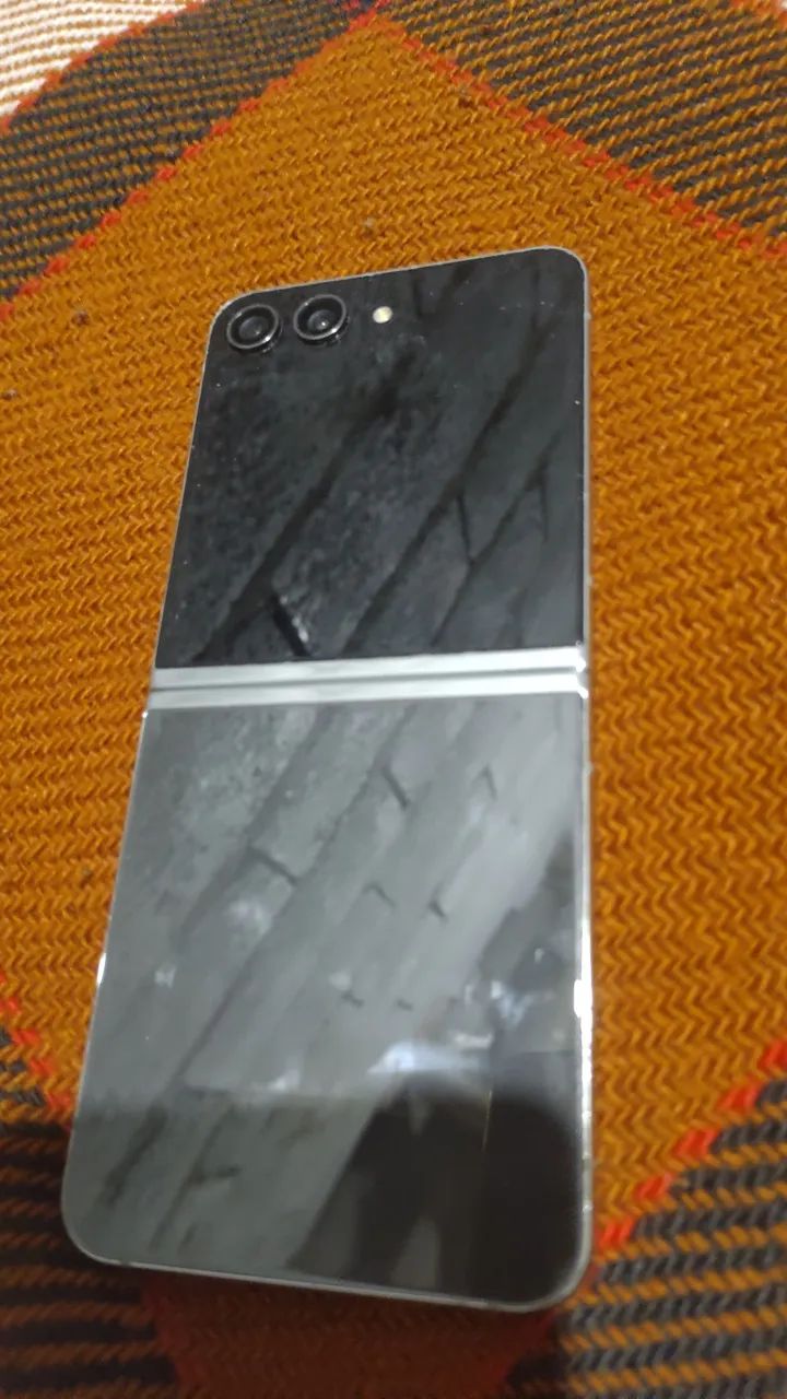 Samsung Zflip 5   **obs** - Foto 3