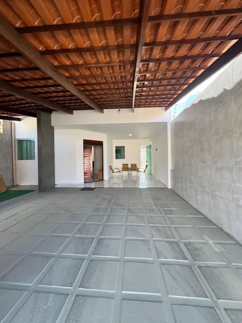 CASA TÉRREA COM 280m² COM ÁREA DE LAZER COMPLETA
