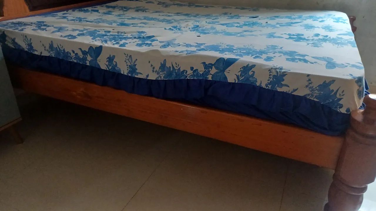 Cama de casal com colchão  - Foto 2