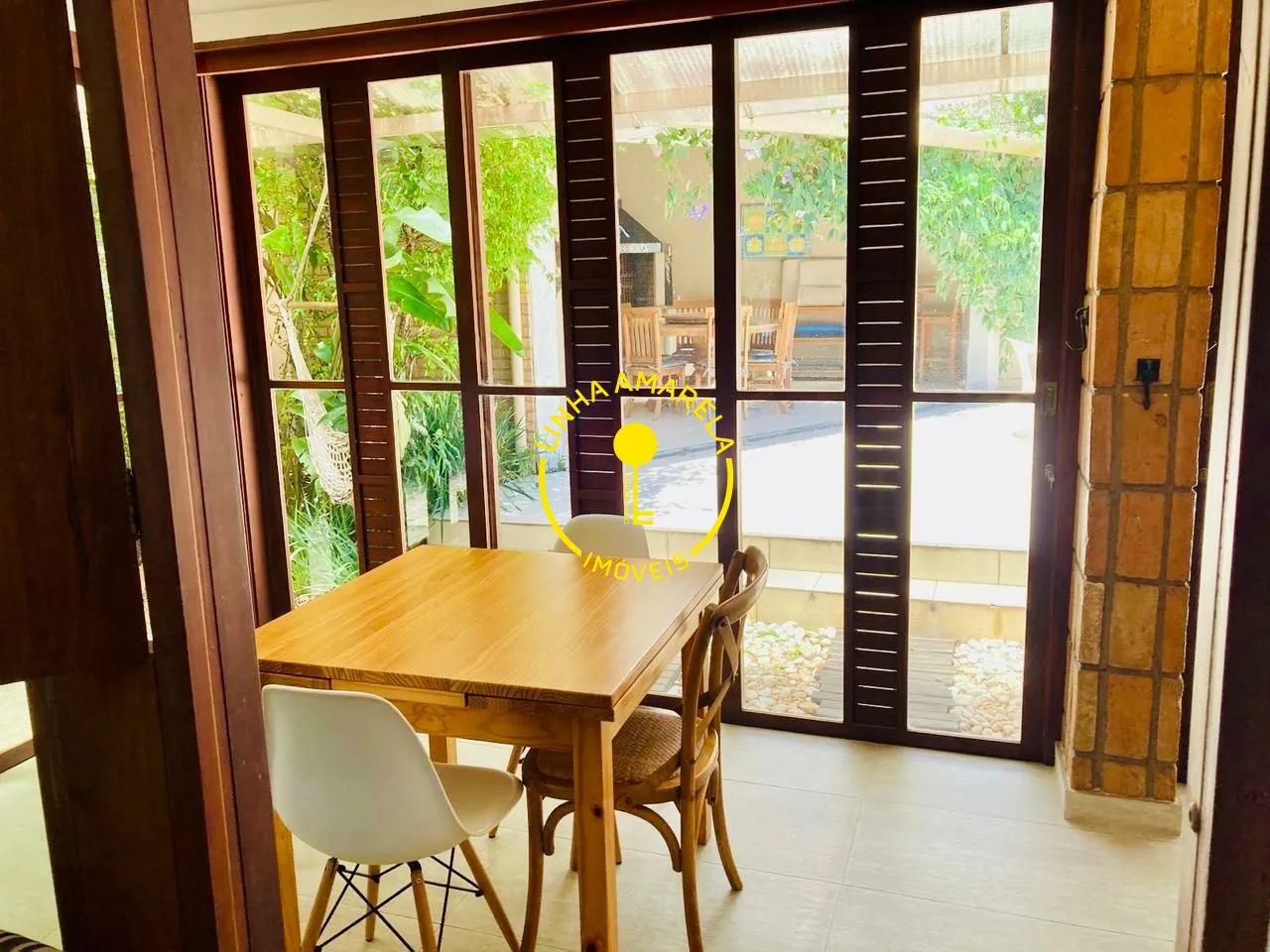 Casa com piscina e quiosque para cozinha gourmet - Foto 2