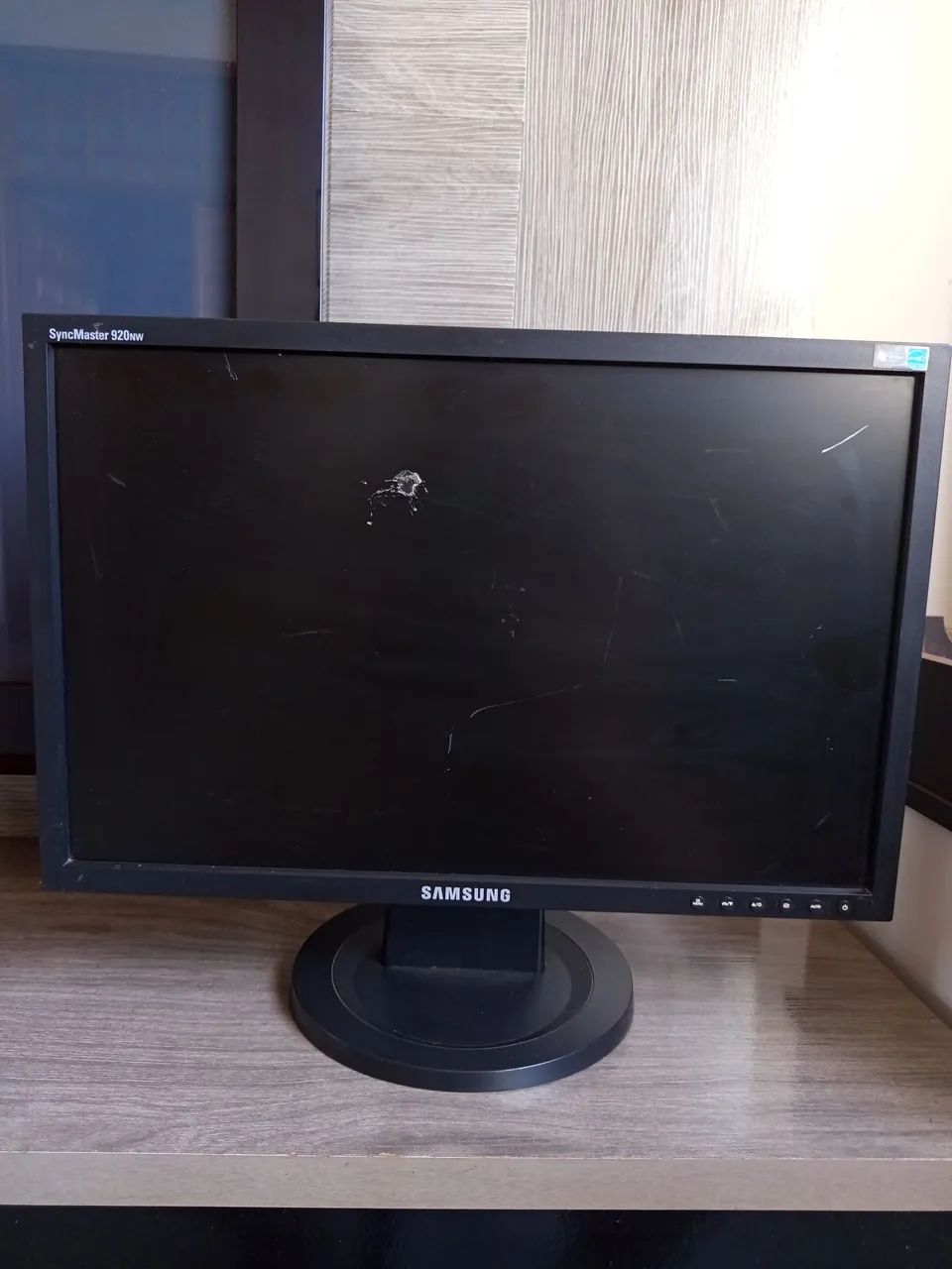 Monitor LCD Samsung 19 Polegadas - Ideal para PC ou Câmeras