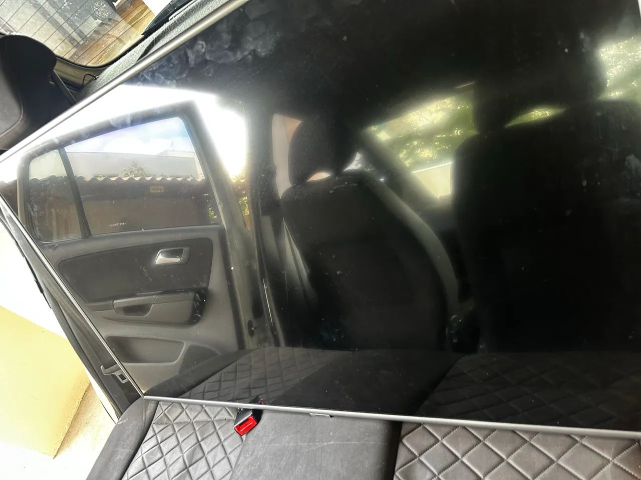 TV 4k 55 polegadas com problema nos confens