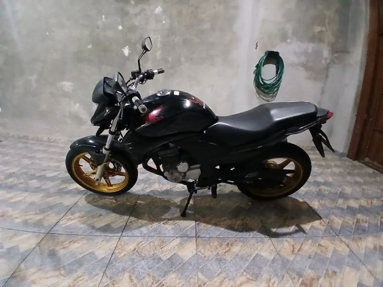 CB 300 - Foto 3