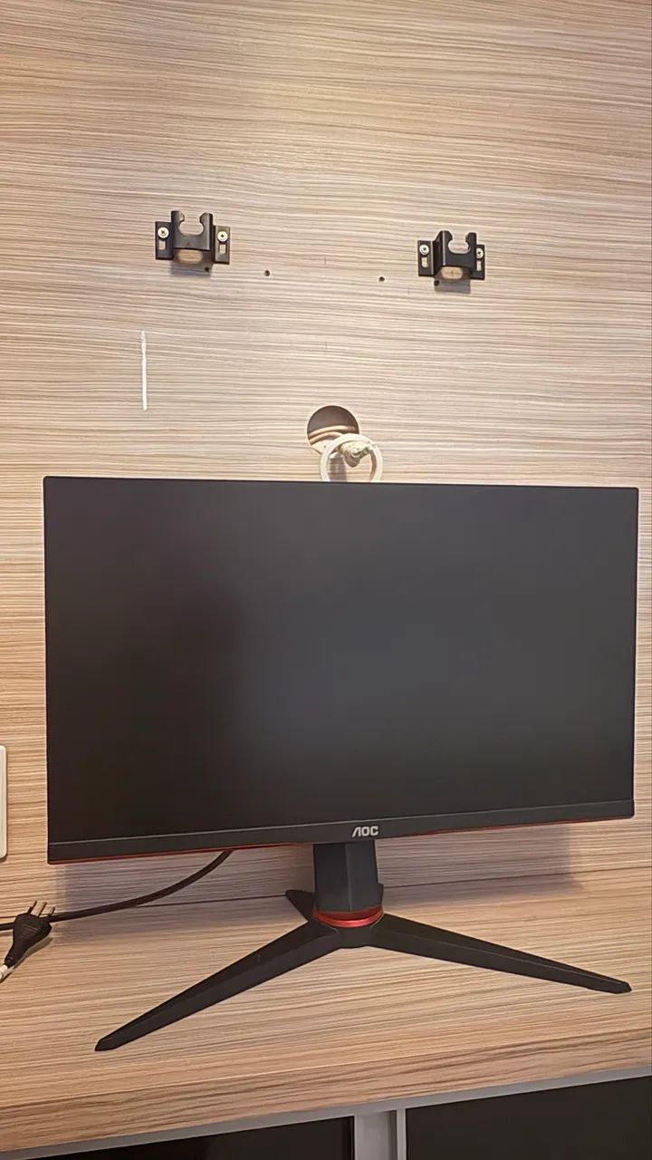 Monitor AOC hero 24" 144hz FreeSync