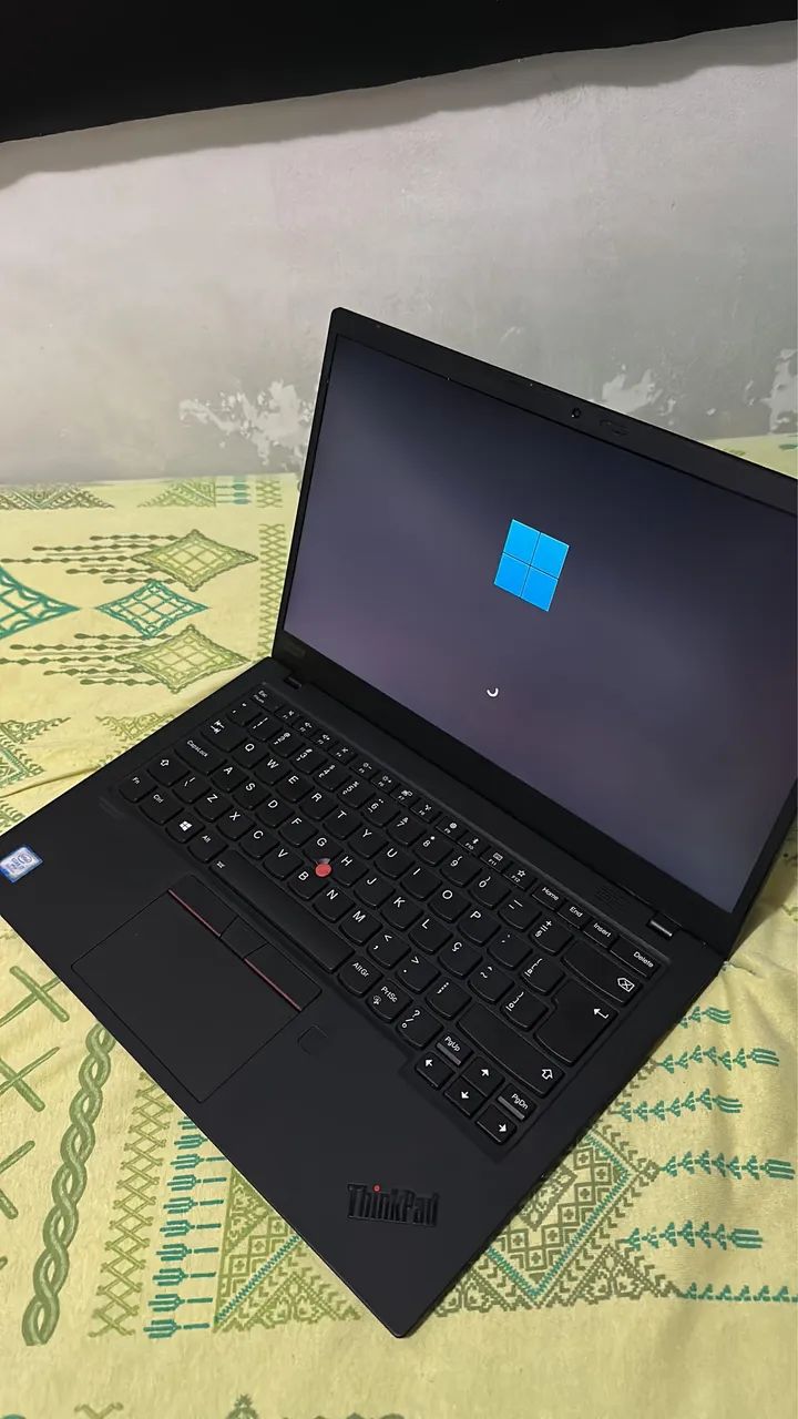 Notebook Lenovo ThinkPad T490 - Core i7 | 8ª geração | 256GB SSD