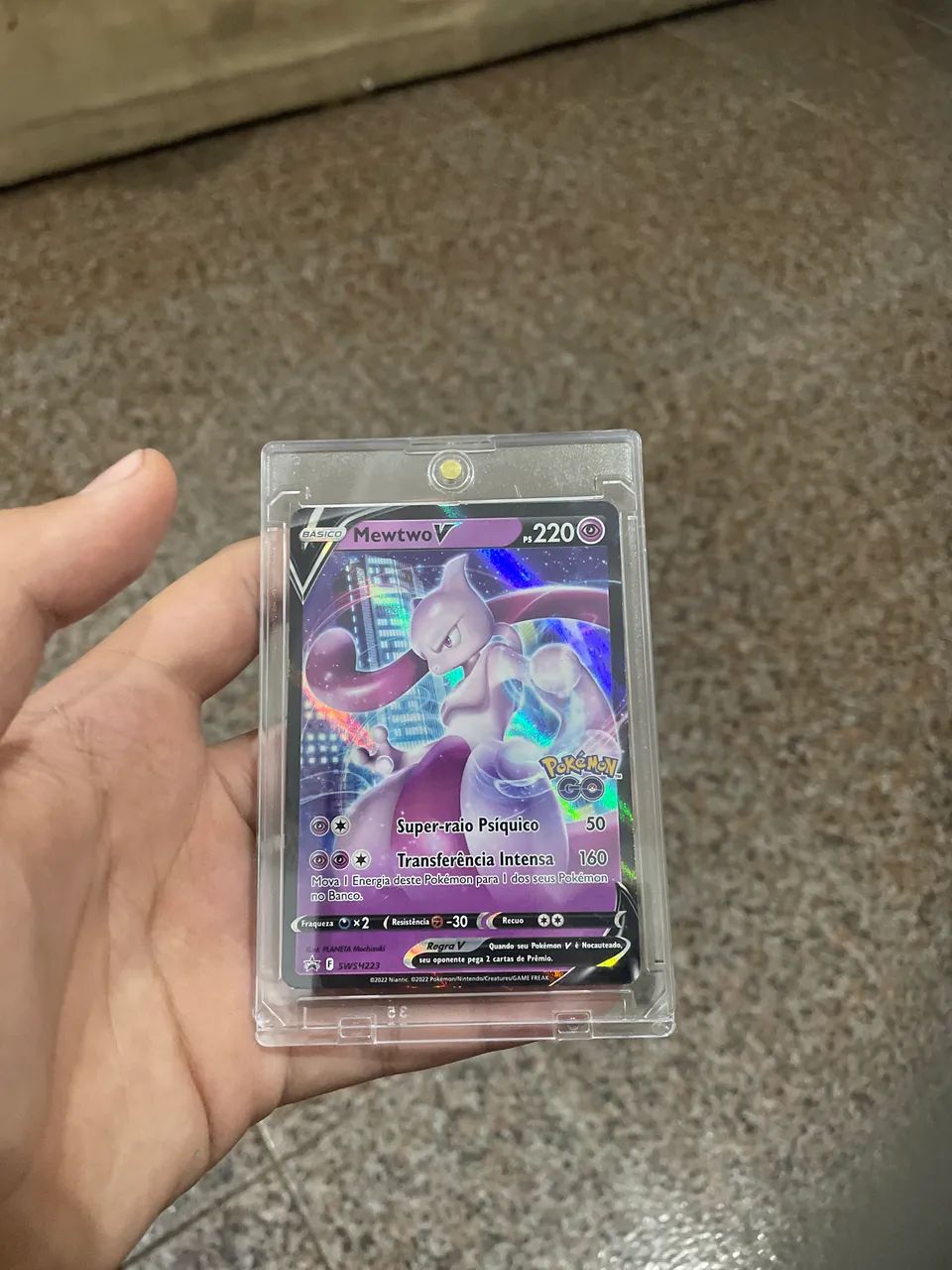 Mewtwo V Pokémon go 