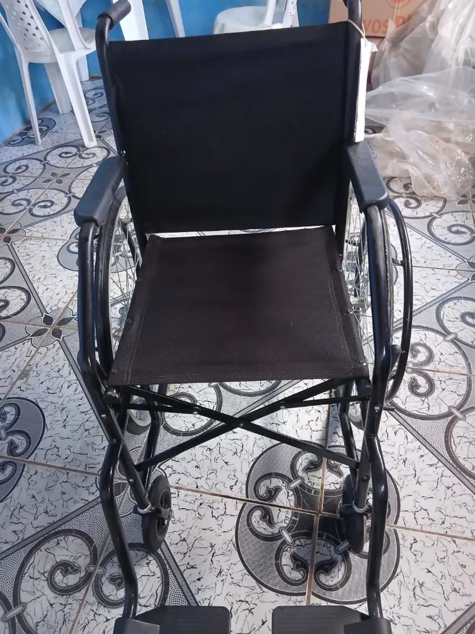 Vendo Cadeira de Rodas