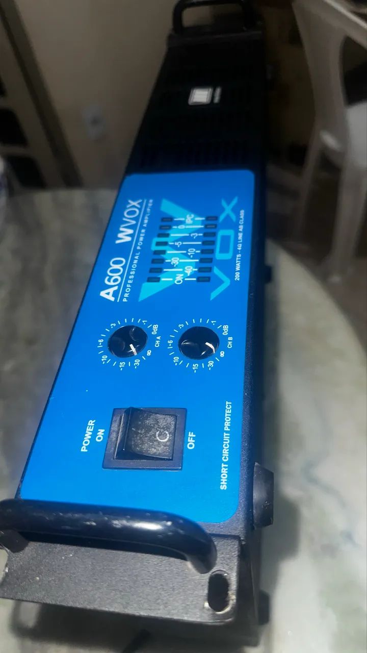 Amplificador  A600 W VOX - Foto 2