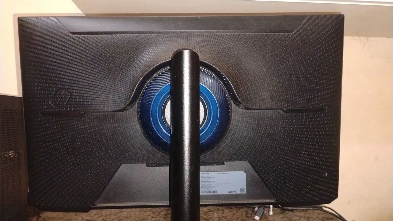 Monitor Samsung 27/ 144hz - Foto 4