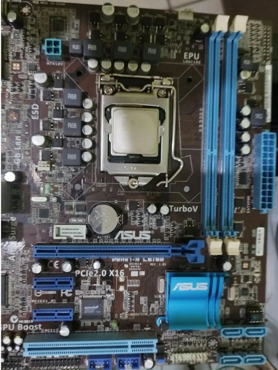 Placa-mãe: ASUS P8H61-M LE/BR
