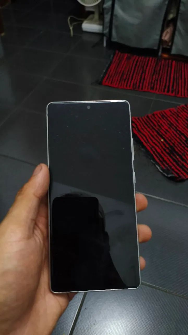 Samsung s10 lite leia a descrição 