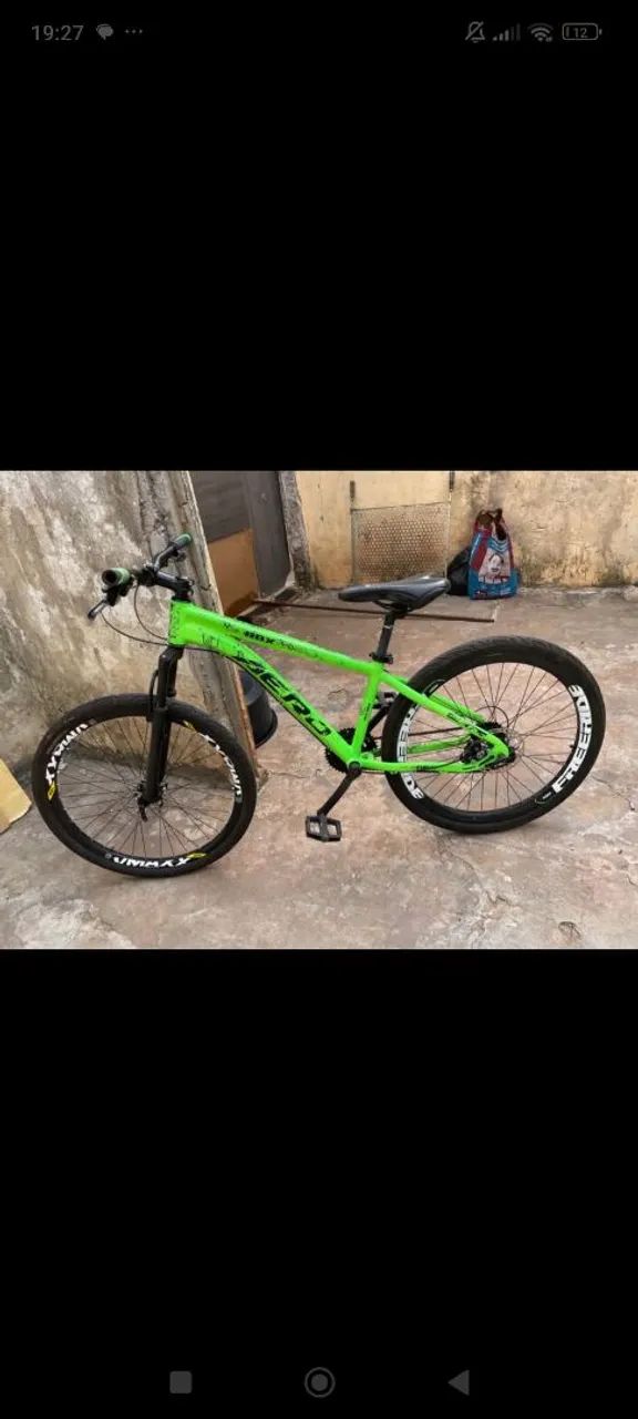 Vendo bicicleta aro 29 em ótimo estado 
