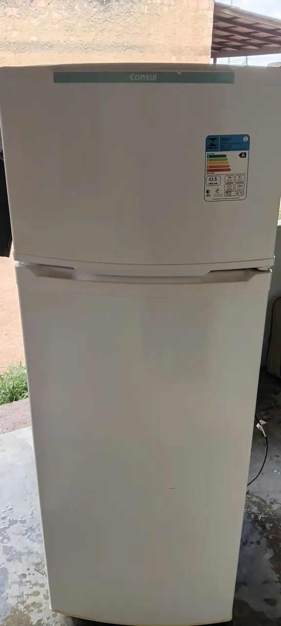 Vende-se Geladeira Consul