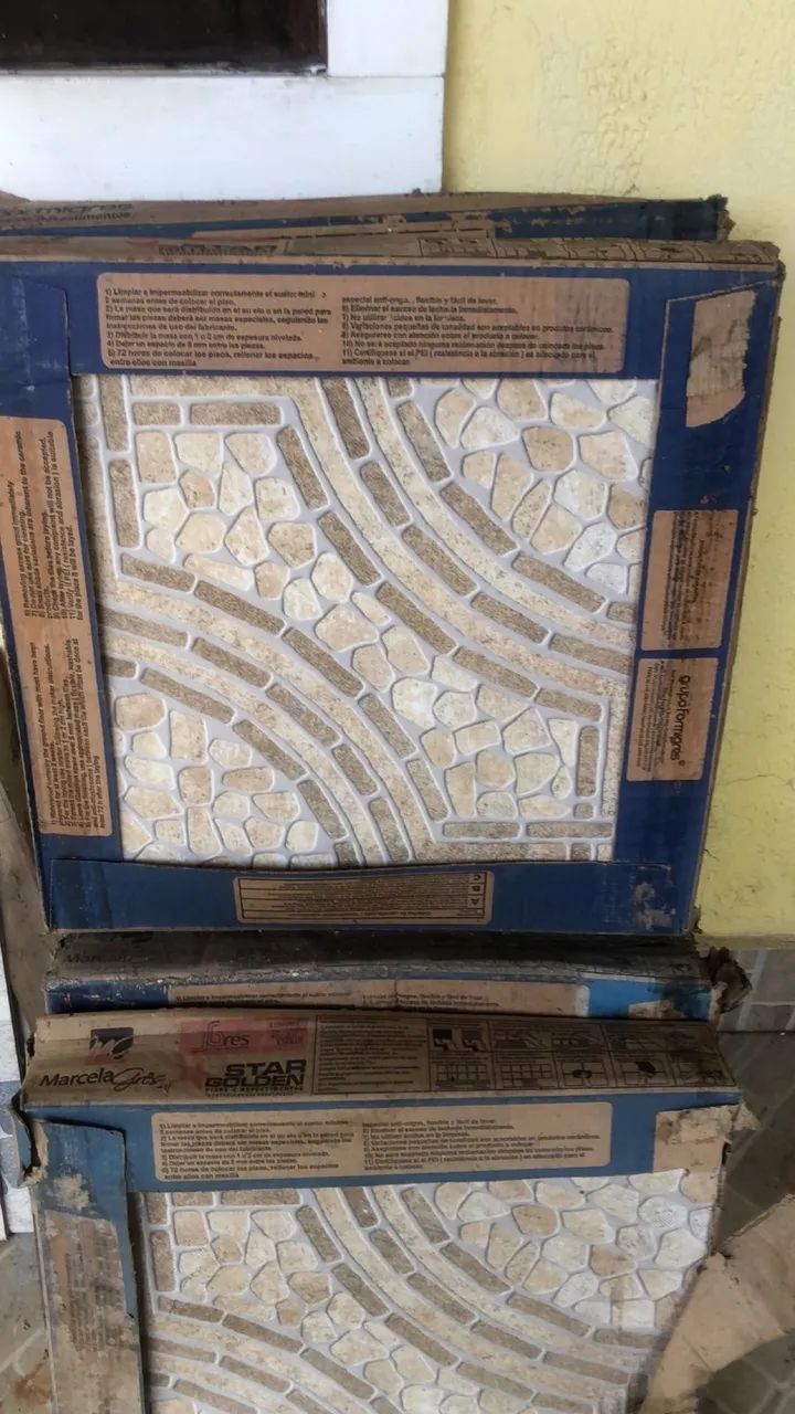 Vendo piso na Cx 45/45 shangai bege 45