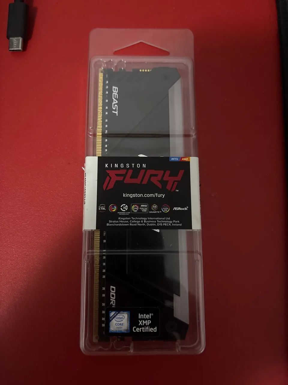 Memória 8GB DDR4 3200mhz Kingston Fury com led