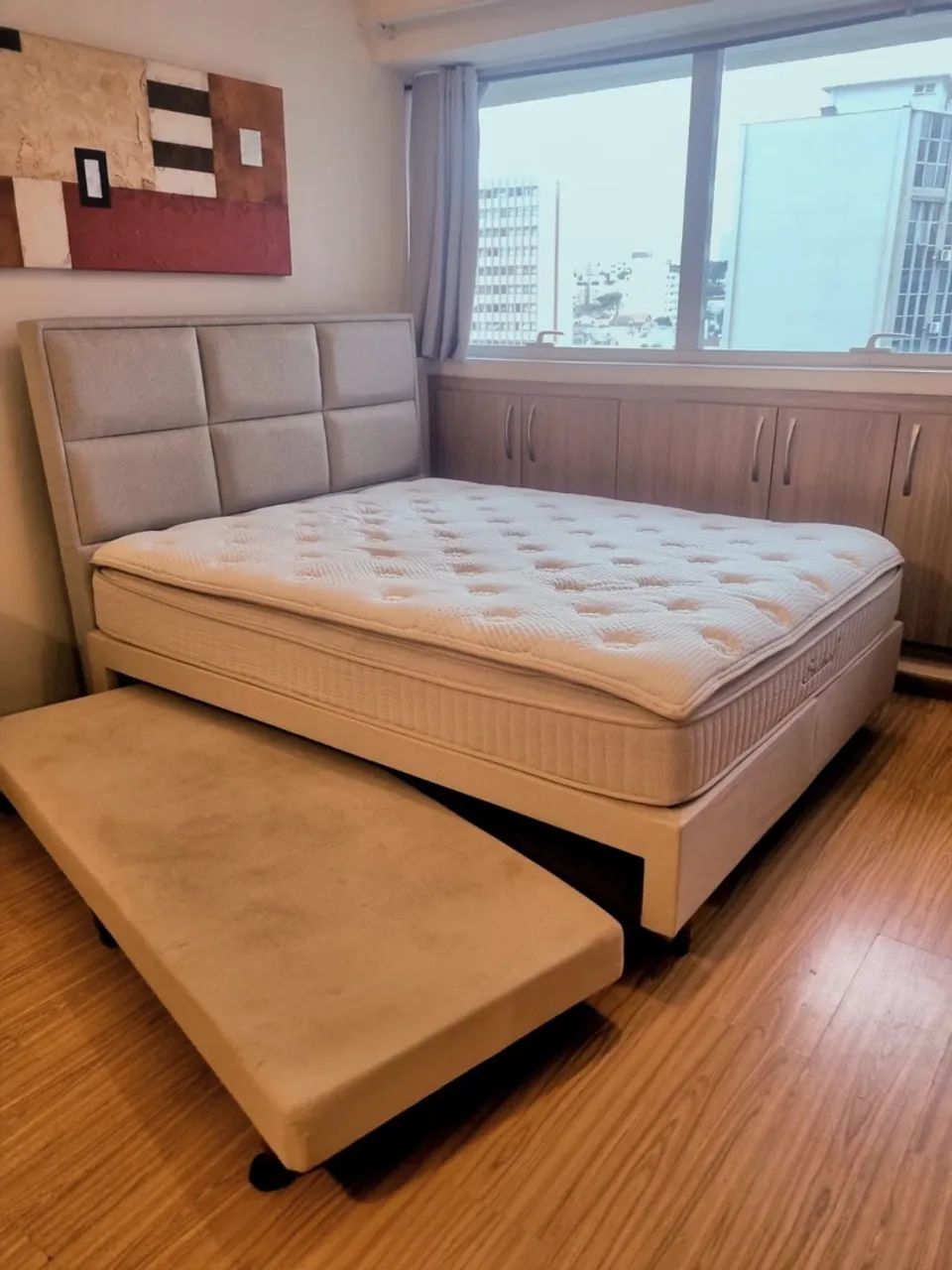 Cama Box Queen, com cabeceira e cama auxiliar. - Foto 3