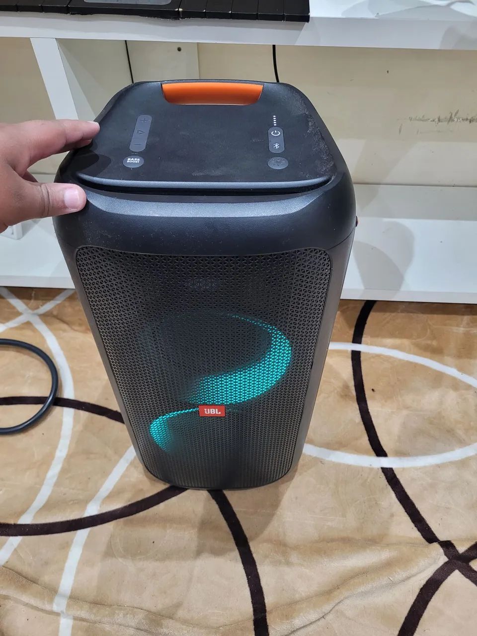 Jbl partybox 100