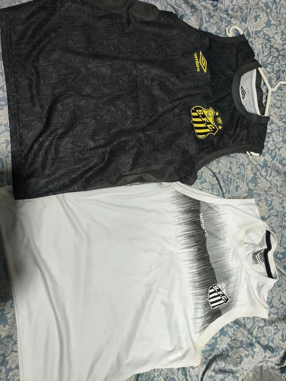 2 camisas regatas do Santos tamanho M - Foto 2