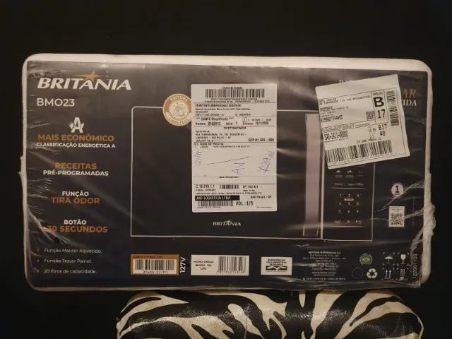 Micro-ondas Britânia 20L Preto Pintura Limpa Fácil BMO23