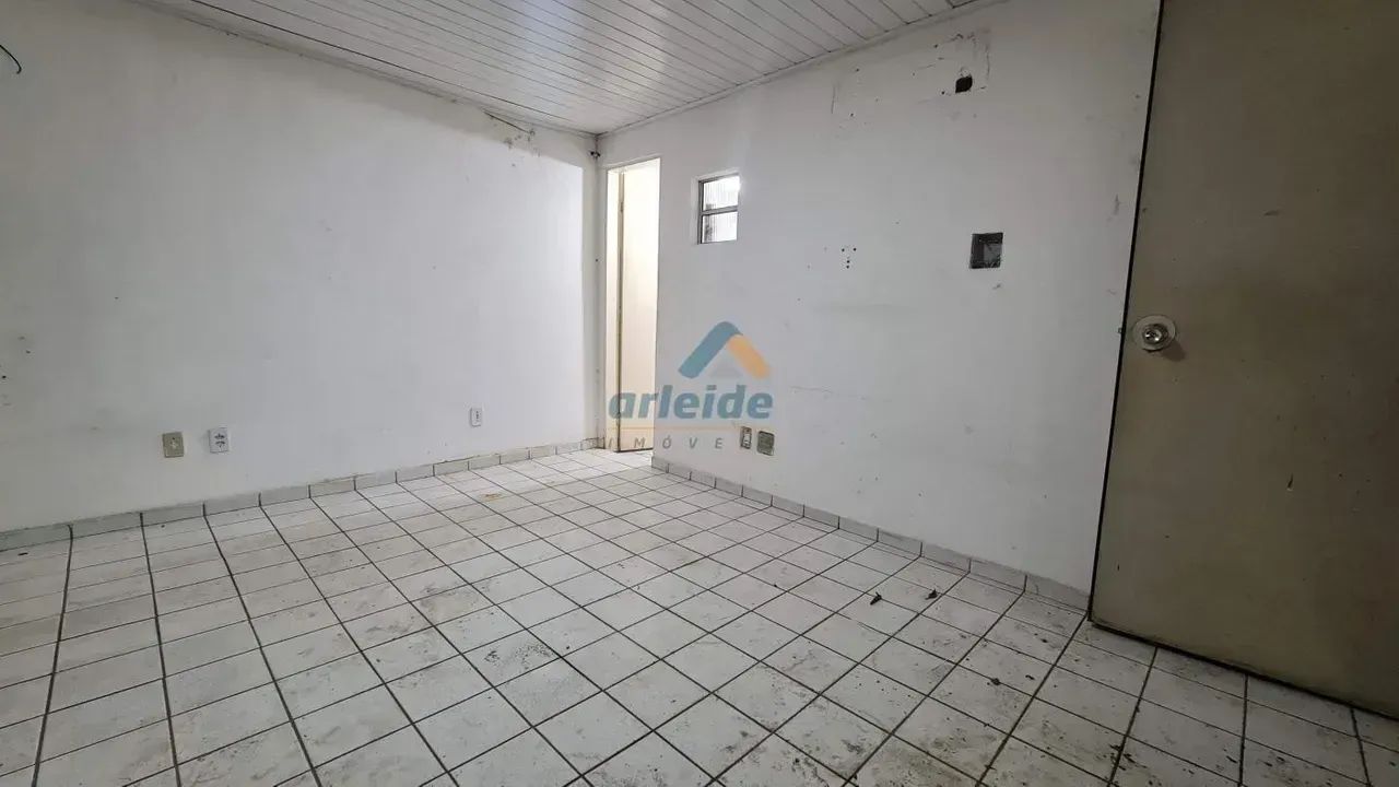 Imóvel para aluguel possui 252 metros quadrados em Serraria - Maceió - AL - Foto 3