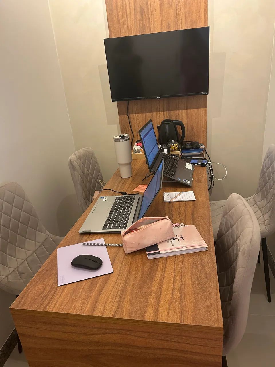 Mesa e painel de reunião  - Foto 4