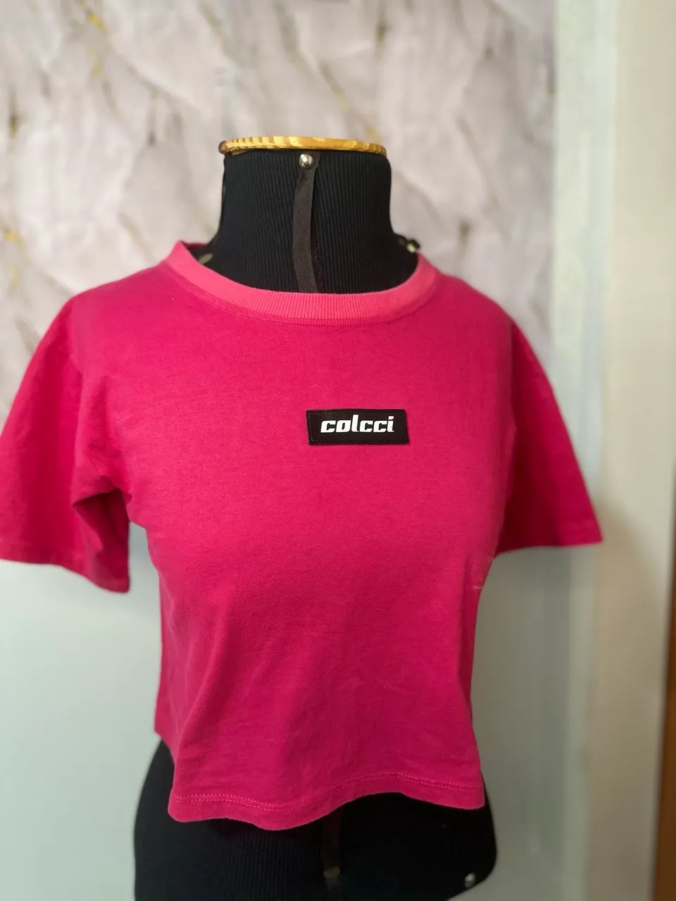 Blusa rosa estilo Colcci
