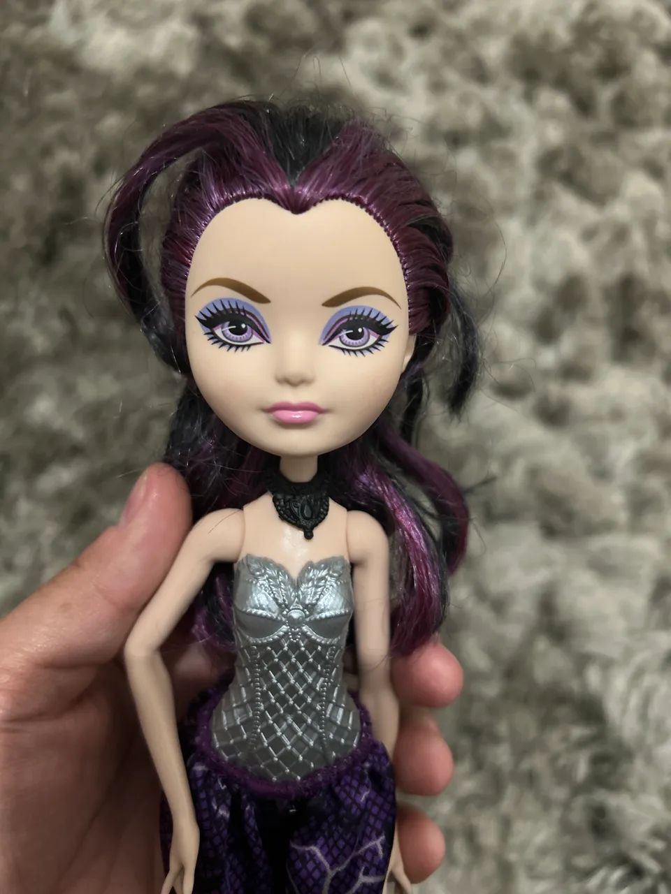 Boneca Ever After High Raven Queen