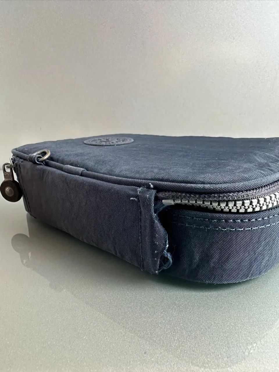 Estojo Kipling Grande Azul Escuro Original - Foto 5
