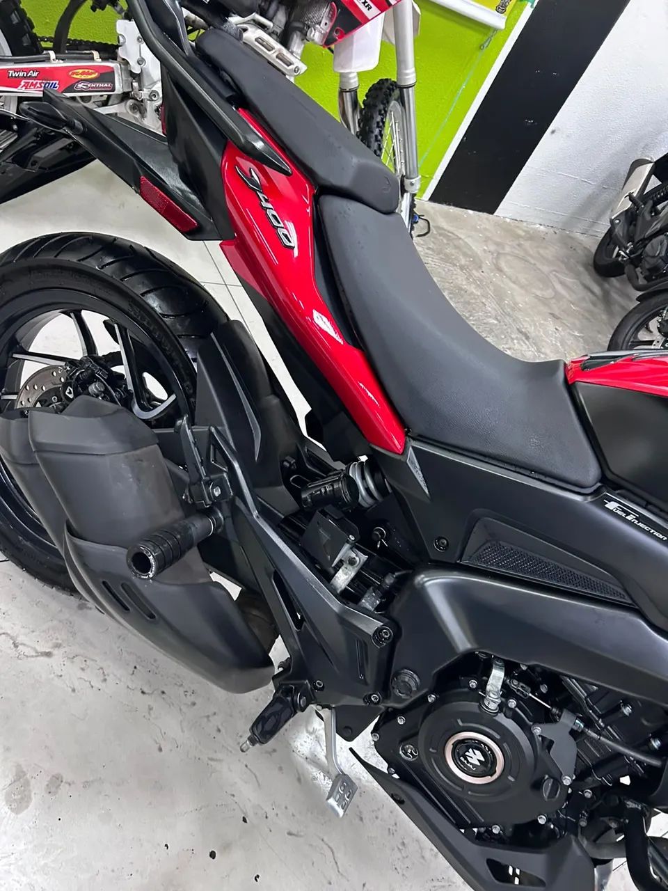 BAJAJ DOMINAR 400 - Foto 2
