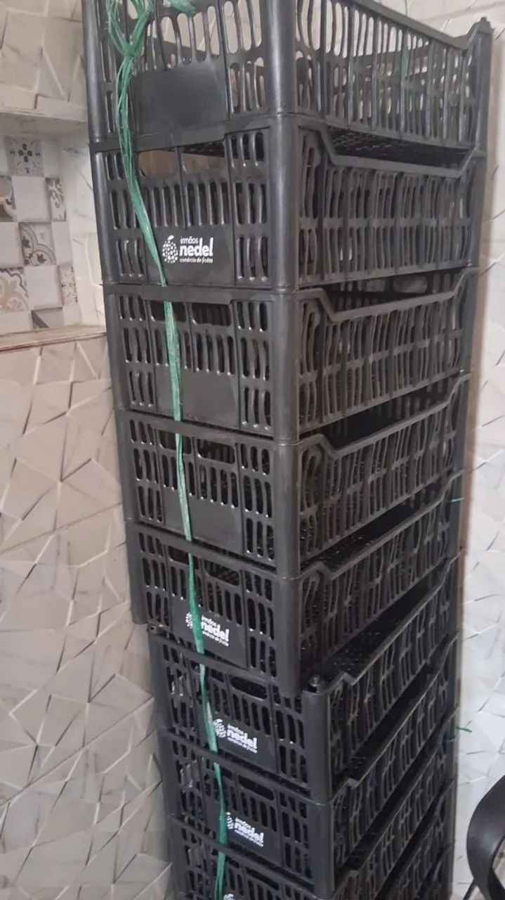 Caixa de verduras e fruta 