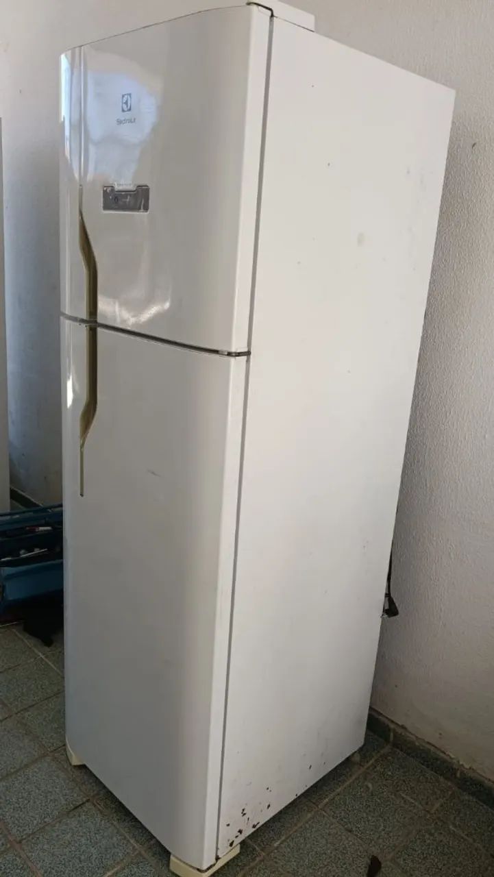 Geladeira Eletrolux 320L duplex Frost Free  - Foto 3