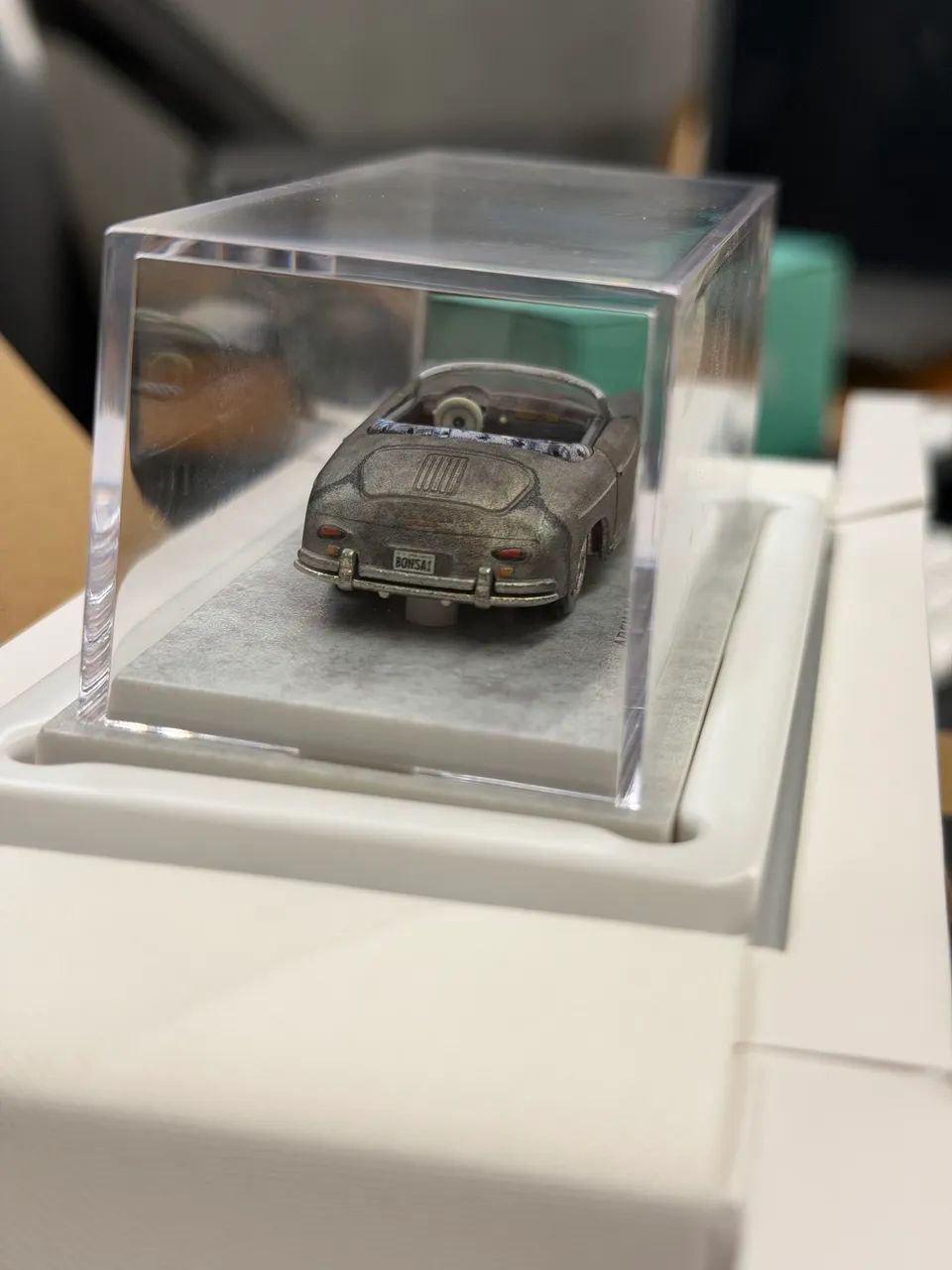 Hot Wheels x Daniel Arsham Porsche 356 ?Bonsai? Speedster RLC Collector Limited - Foto 4