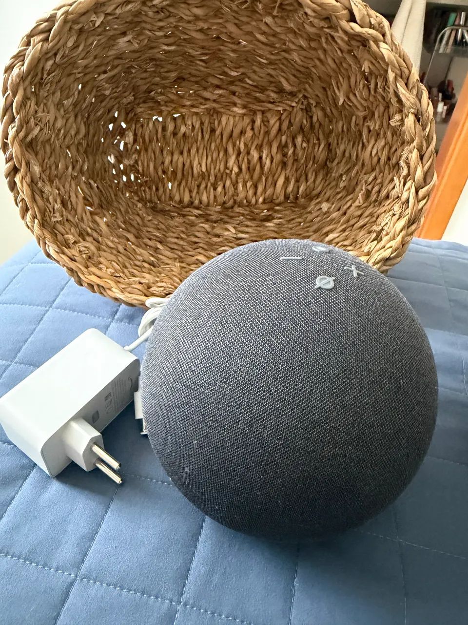 Amazon Echo (4ª Geração) - Com Hub Zigbee - Som Premium - Preta