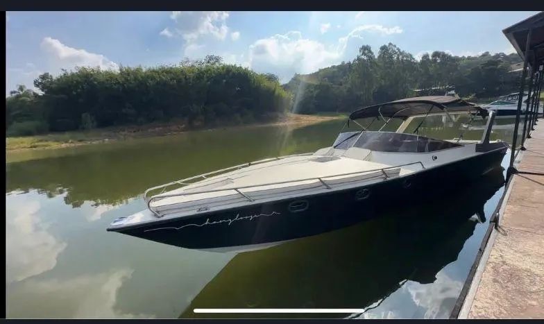 Lancha Panther 33