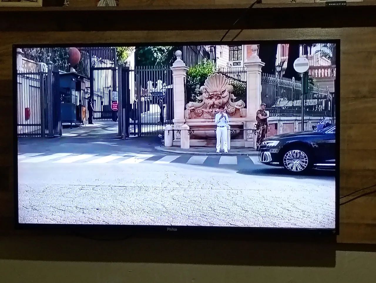 SMART TV 55 POLEGADAS 4K SISTEMA ANDROID PHILCO - Foto 5