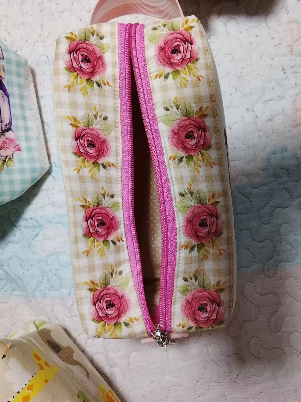 Bolsinha para viagem - Foto 2
