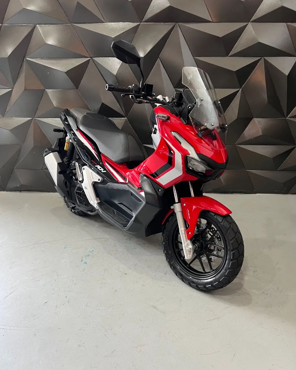 ADV 150