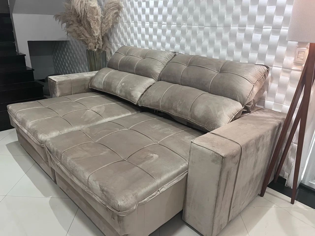 Lindo sofá retrátil e reclinável  - Foto 3