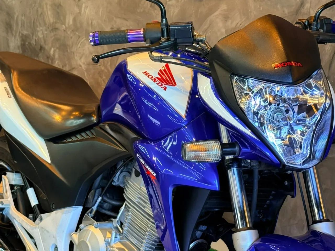 HONDA CB 300R AZUL 2014 - Foto 4