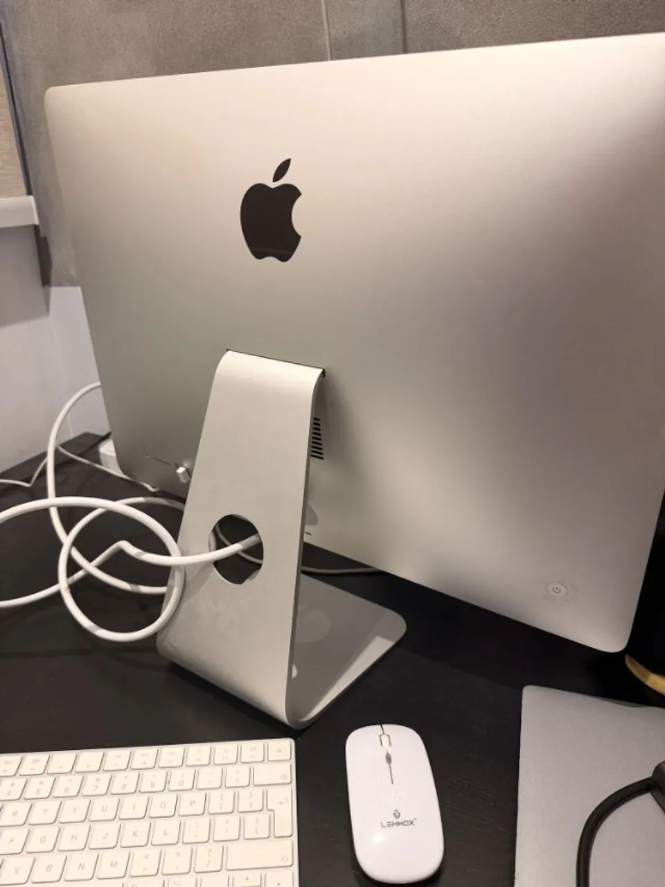 iMac Apple 21,5 Retina 4K 2019, i5 6 núcleos, 16GB de RAM e 1TB