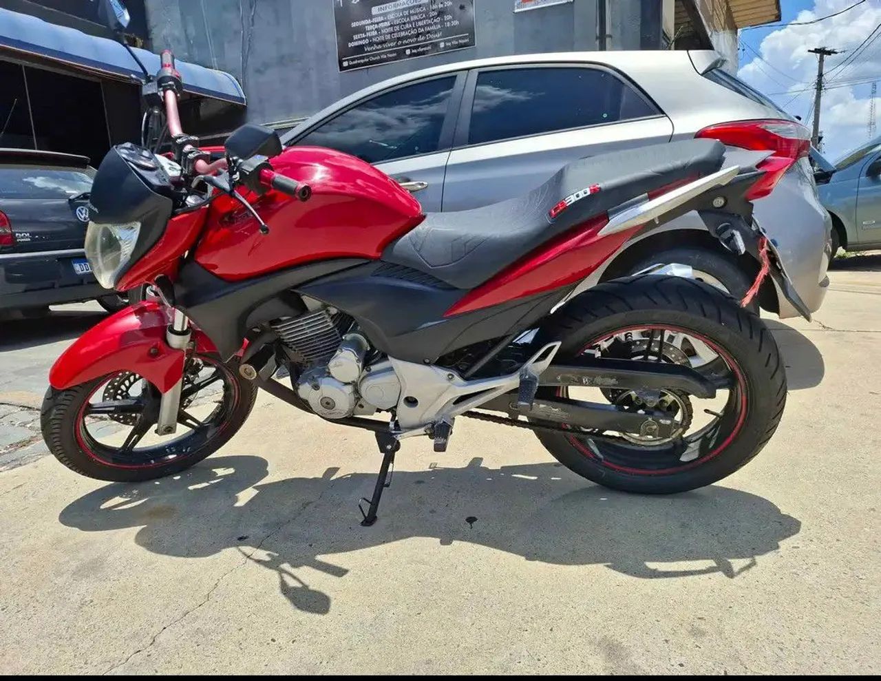 Cb 300 - Foto 2