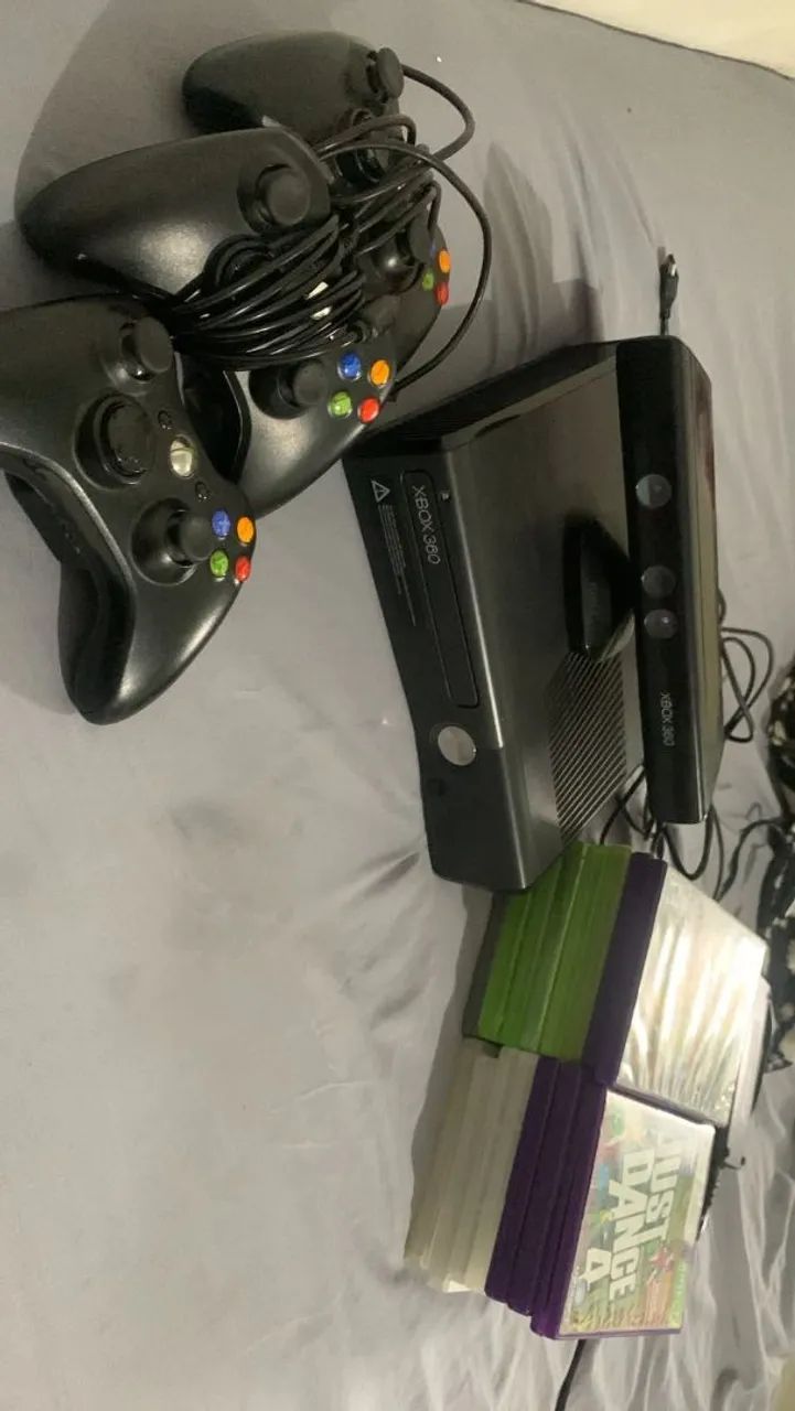 Vendo Xbox 360 E
