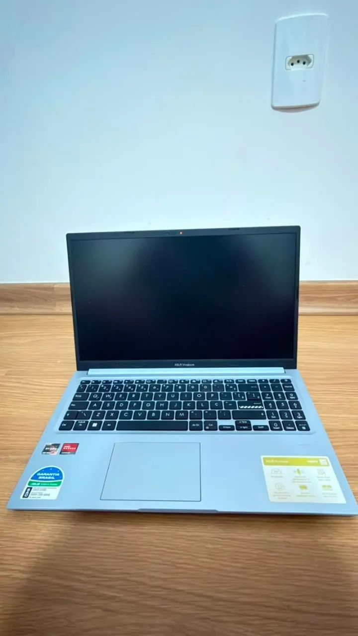 Notebook Asus Vivobook Ryzen 5 8GB RAM