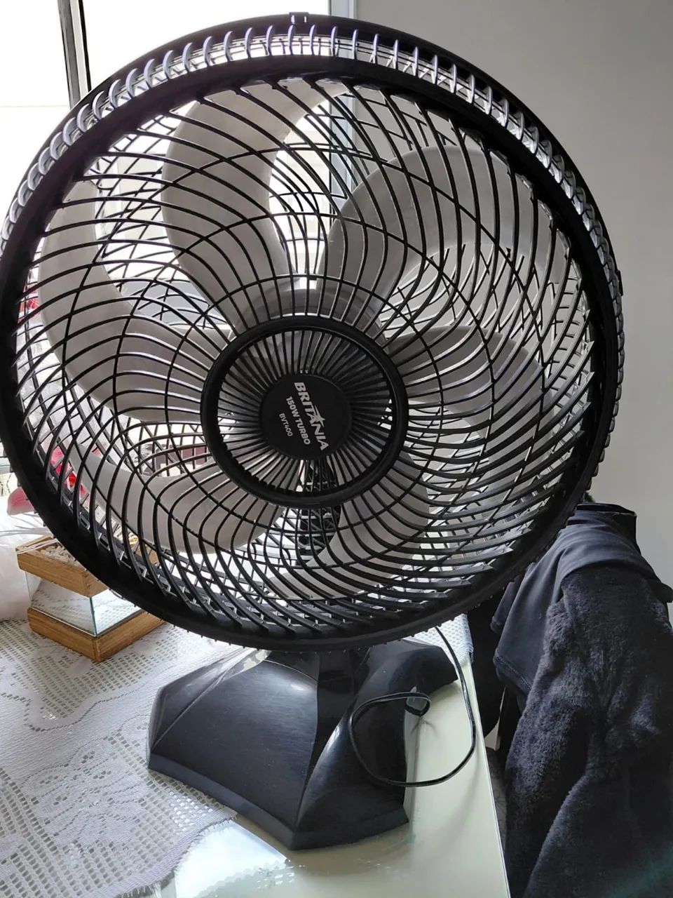 Ventilador de mesa Britânia 50cm