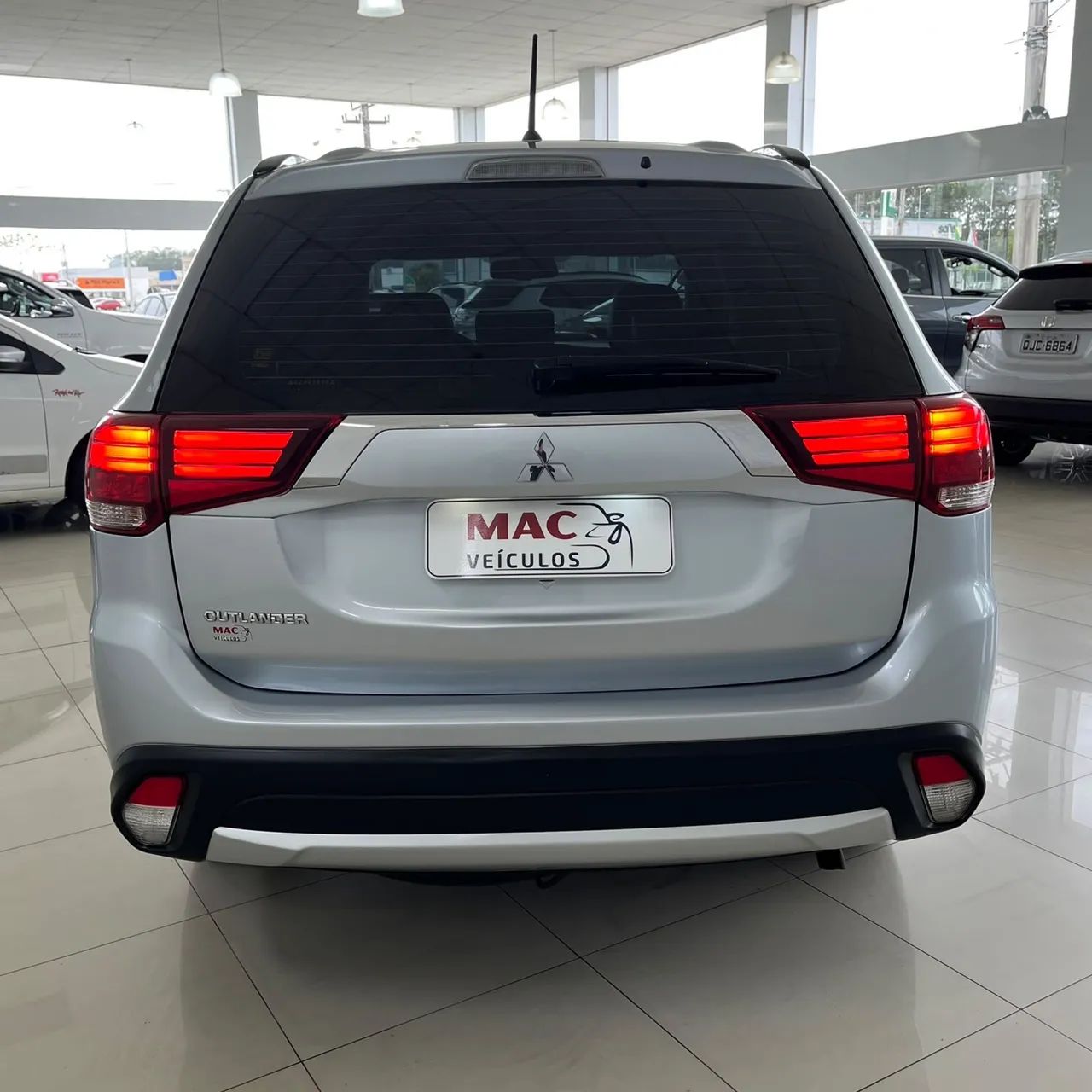 Mitsubishi Outlander 2.0 16V 160cv Aut. 2016 - Foto 5